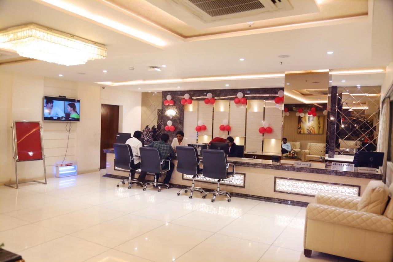 Hotel Shubham Celebrations Haidarábád Kültér fotó